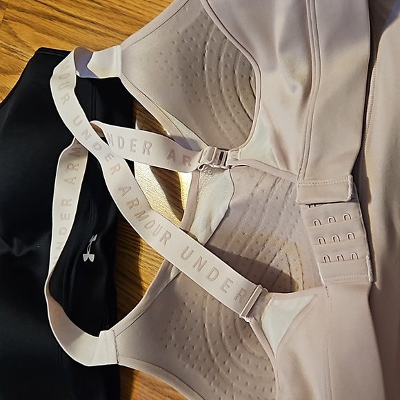 Under Armour large high impacts sports bras - Picture 3 of 3